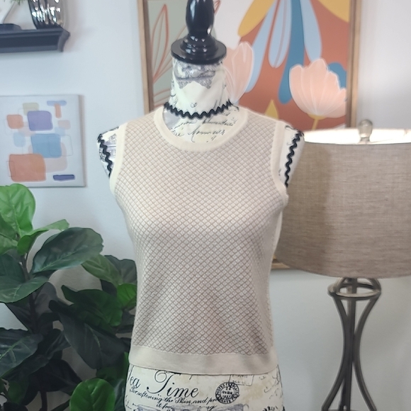 Brooks Brothers Silk & Cashmere Elegant Cream Knit Top - Picture 1 of 6